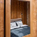 The Parkside Ground-floor With Street Parking