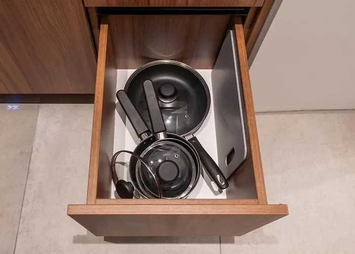 The Parkside Ground-floor With Street Parking