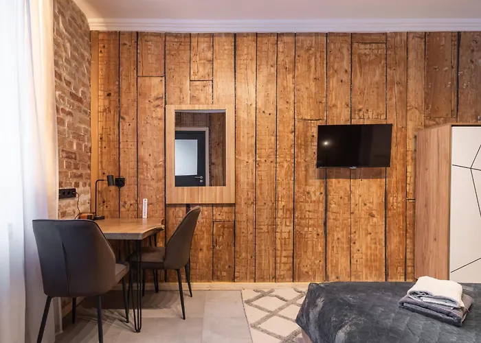 The Parkside Ground-floor With Street Parking * 리가