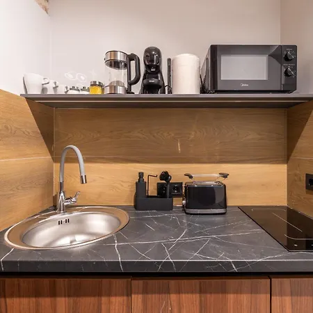 Apartment The Parkside Ground-floor With Street Parking Riga